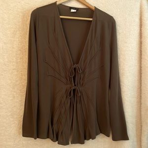 VENUS. Size M.   Front Tie Sweater